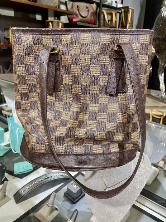 LV Marals Bucket 23 Ebene