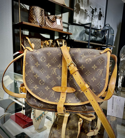 LV Saumur 30 Monogram