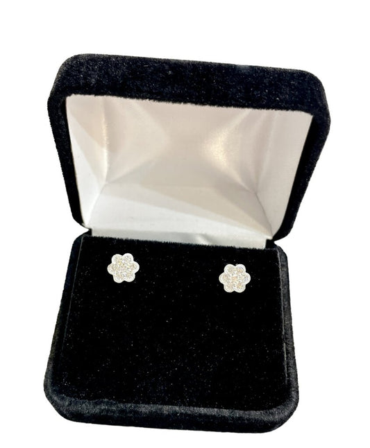 14kt Wg 1/2tw Flower Stud