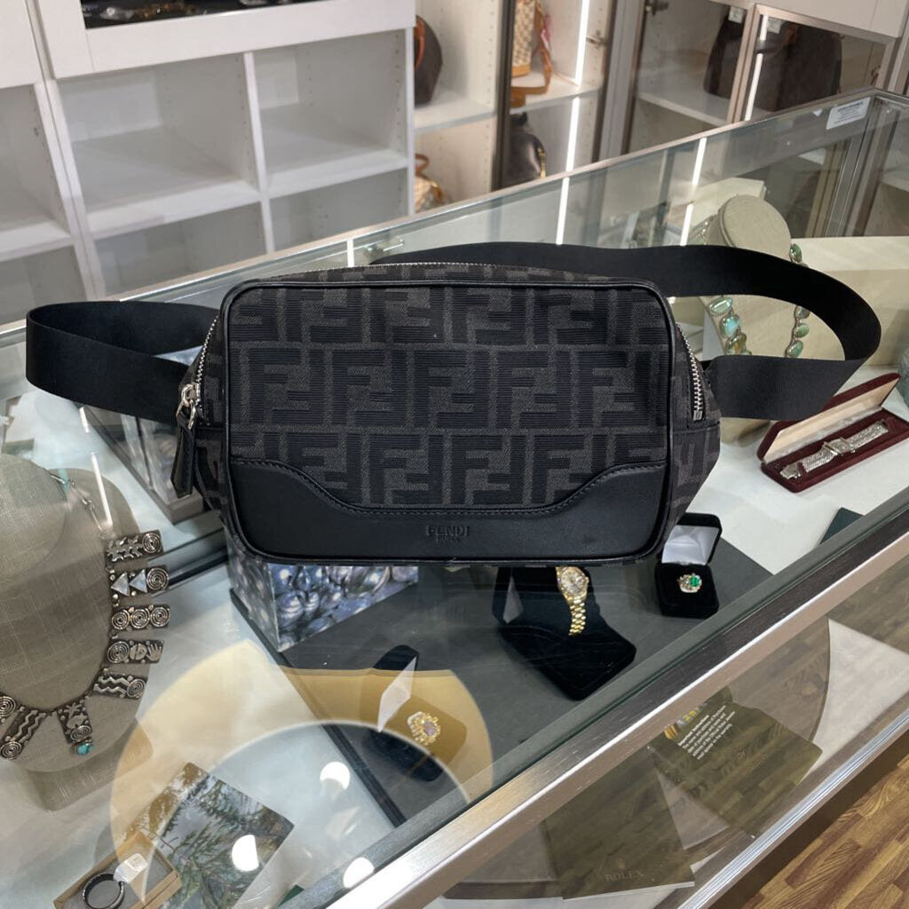 MENS FENDI BELT BAG