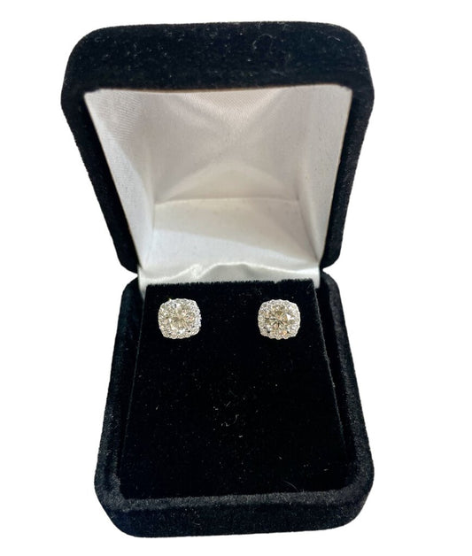 14KT WG 1 1/4CTTW ILLUSION DIAMOND STUD EARRINGS