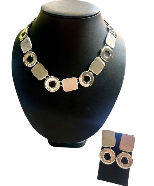 SS LARGE NECKLACE SQUARE & CIRCLE DESIGN W/MATCHING EARRINGS