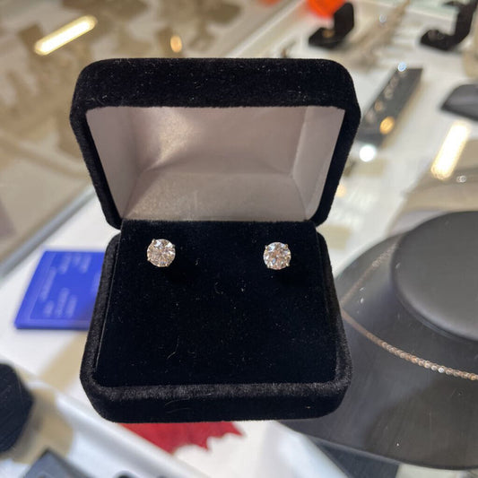 14KT WG 2.02TW LG IGI STUDS