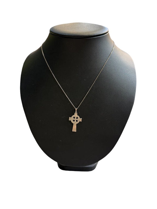 SS IRELAND STYLE CROSS ON CHAIN