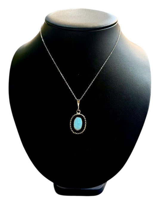 SS OVAL BEZEL SET OPAL W/ROPE HALO ANTIQUE PENDANT ON CHAIN