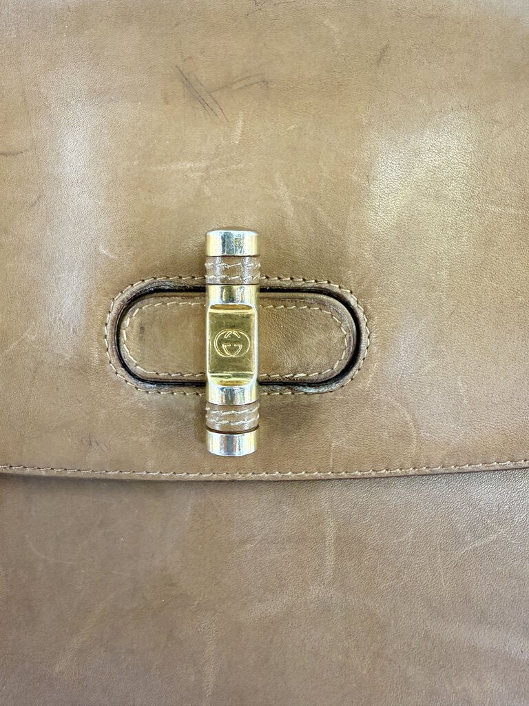 VINTAGE LEATHER GUCCI SHOULDER/ CROSSBODY