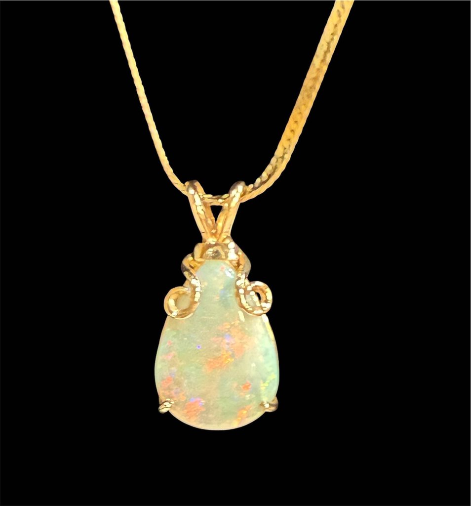 14KT YG LG PEAR OPAL PENDANT ON FLAT LINK CHAIN 20"